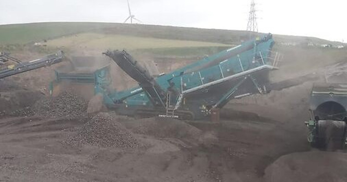 Screeners - Powerscreen 2200