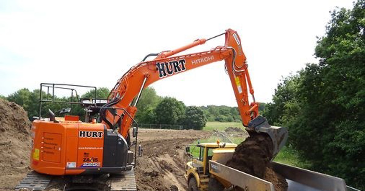 Hitachi ZX225USR-6